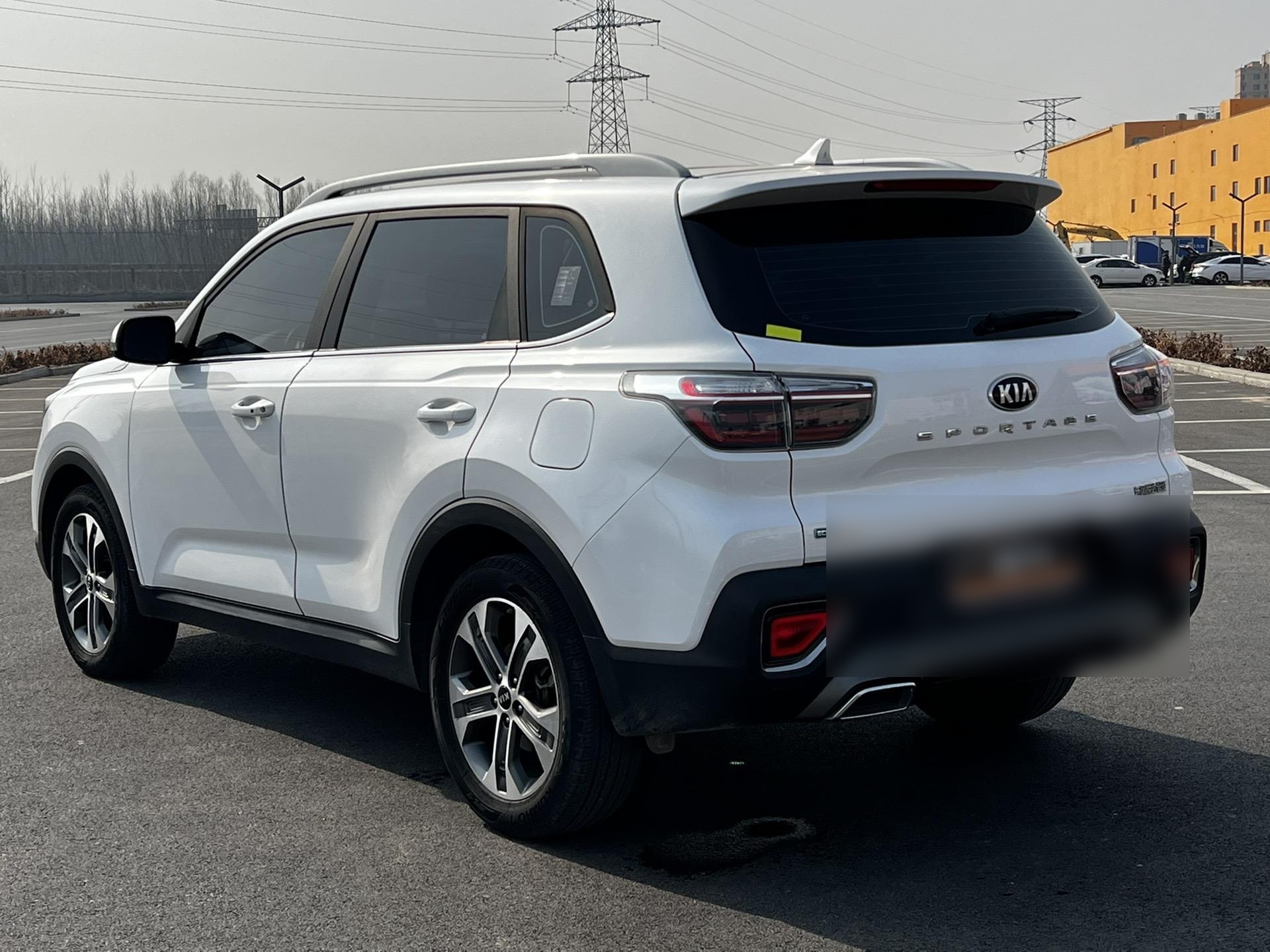 88万 最新到家20年7月上牌起亚智跑2.