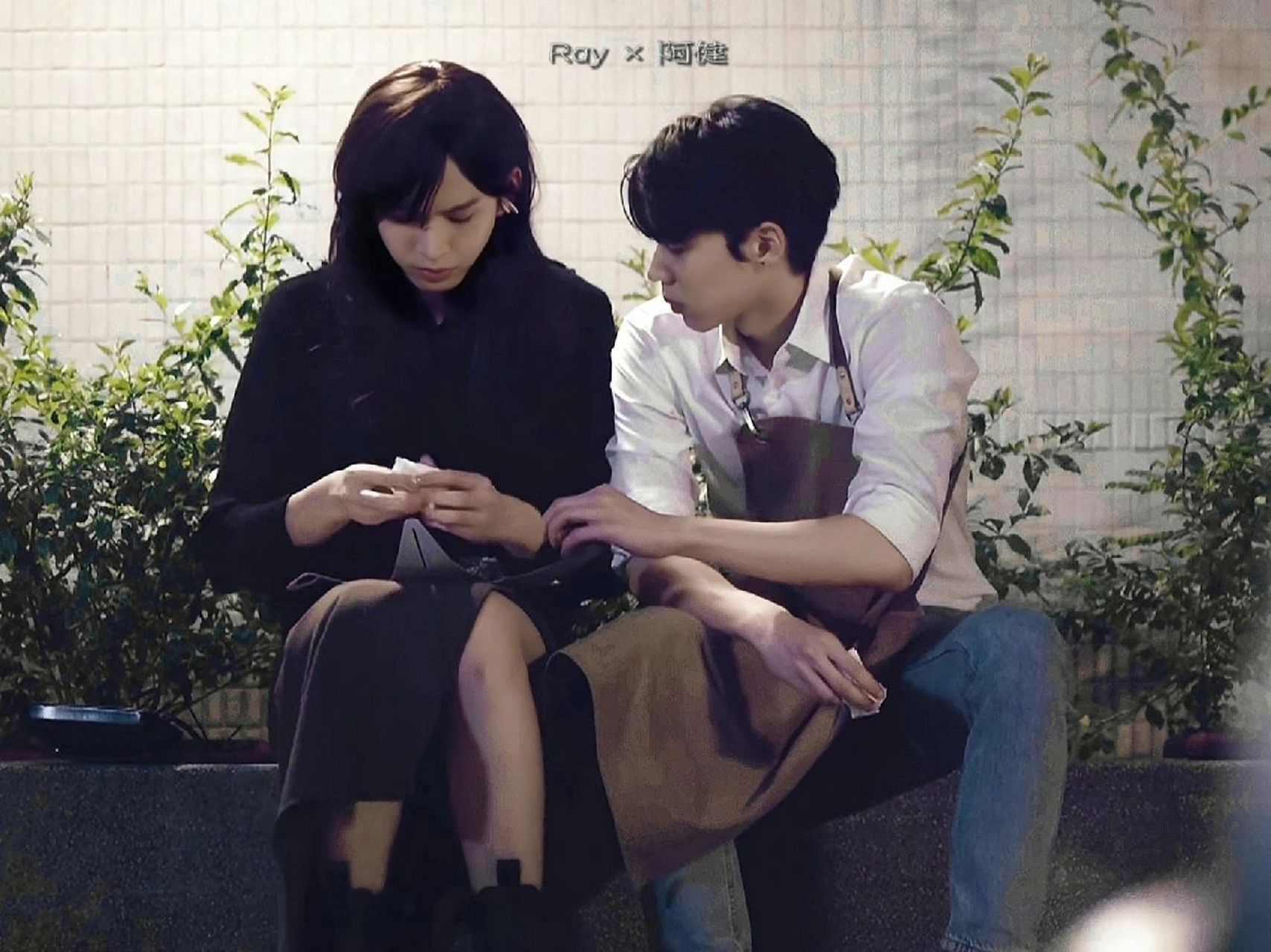 台湾新腐剧:默默的我不默默的我们上啦 更新至2集,好看推荐 小说也不