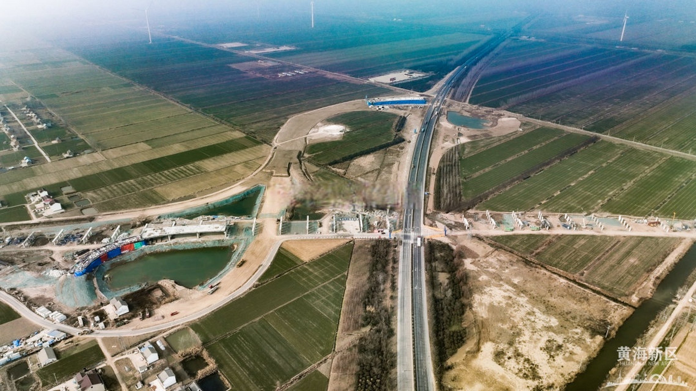 滨淮高速盐城段桥面铺装首件施工顺利完成