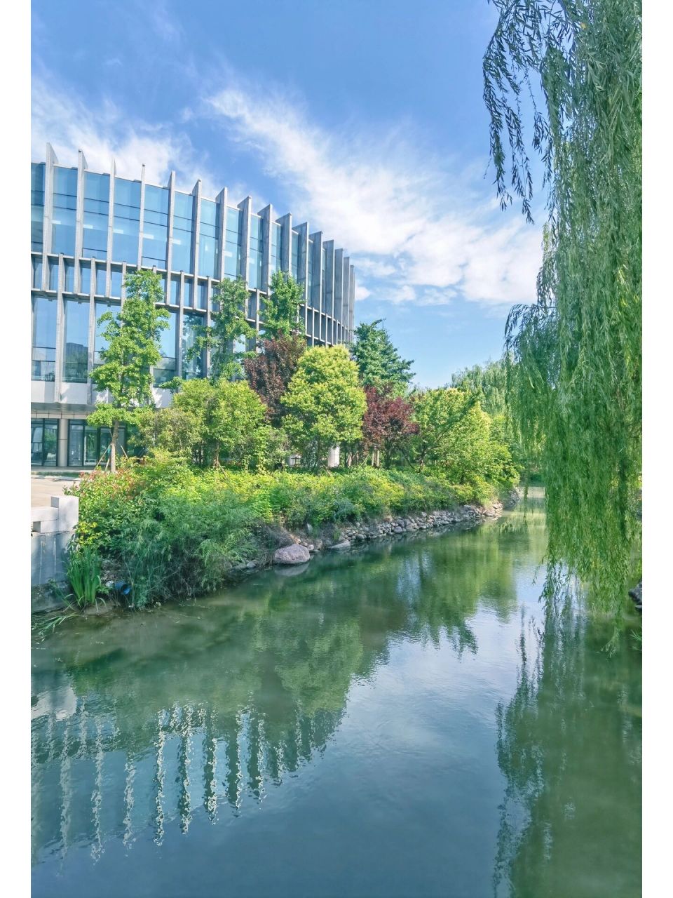 2023届准大学生们进来听我说两句 河南财政金融学校位于河南郑州市,设