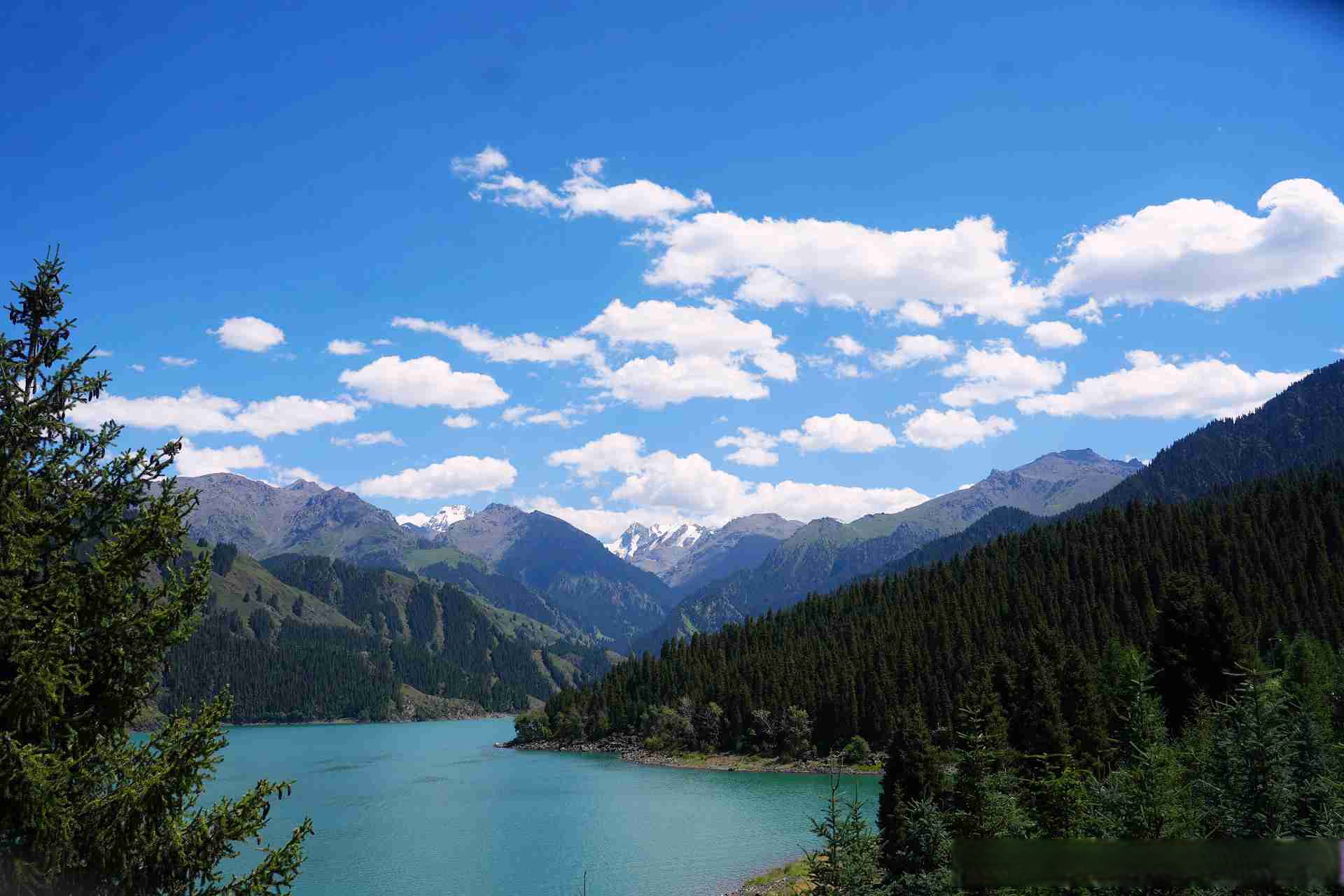 新疆天山天池背景音乐的简单介绍 新疆天山天池背景音乐的简单介绍