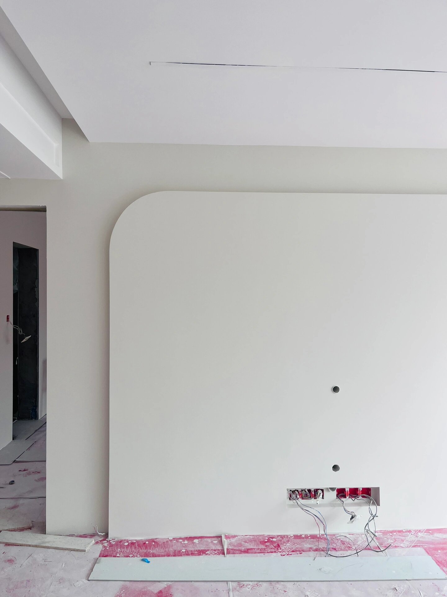 多乐士浅沙色翻车 我觉得刷完这个颜色一点也不发灰,有一点发黄,跟