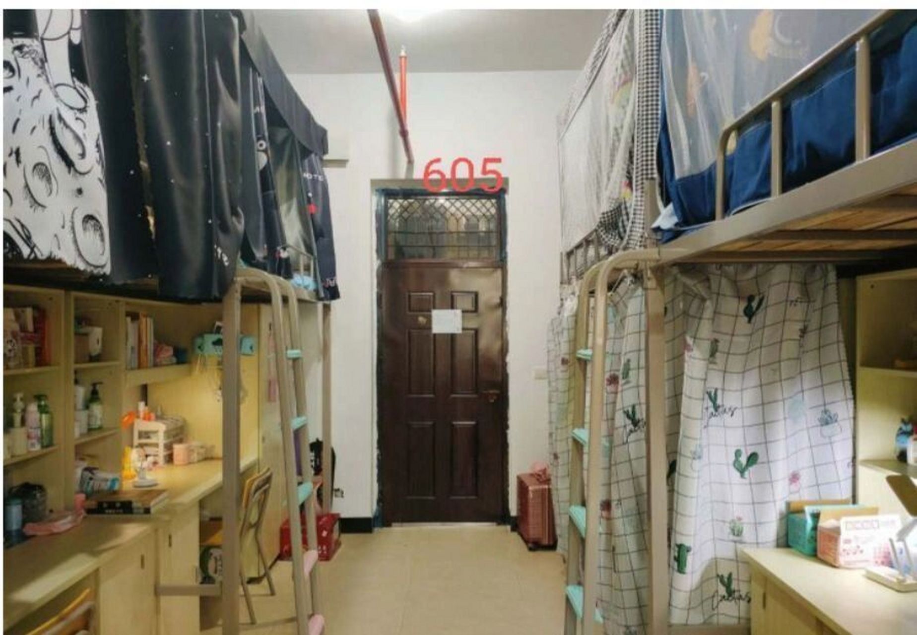给大家看看萍乡学院的宿舍 搞半天搞出来的,凑活看吧