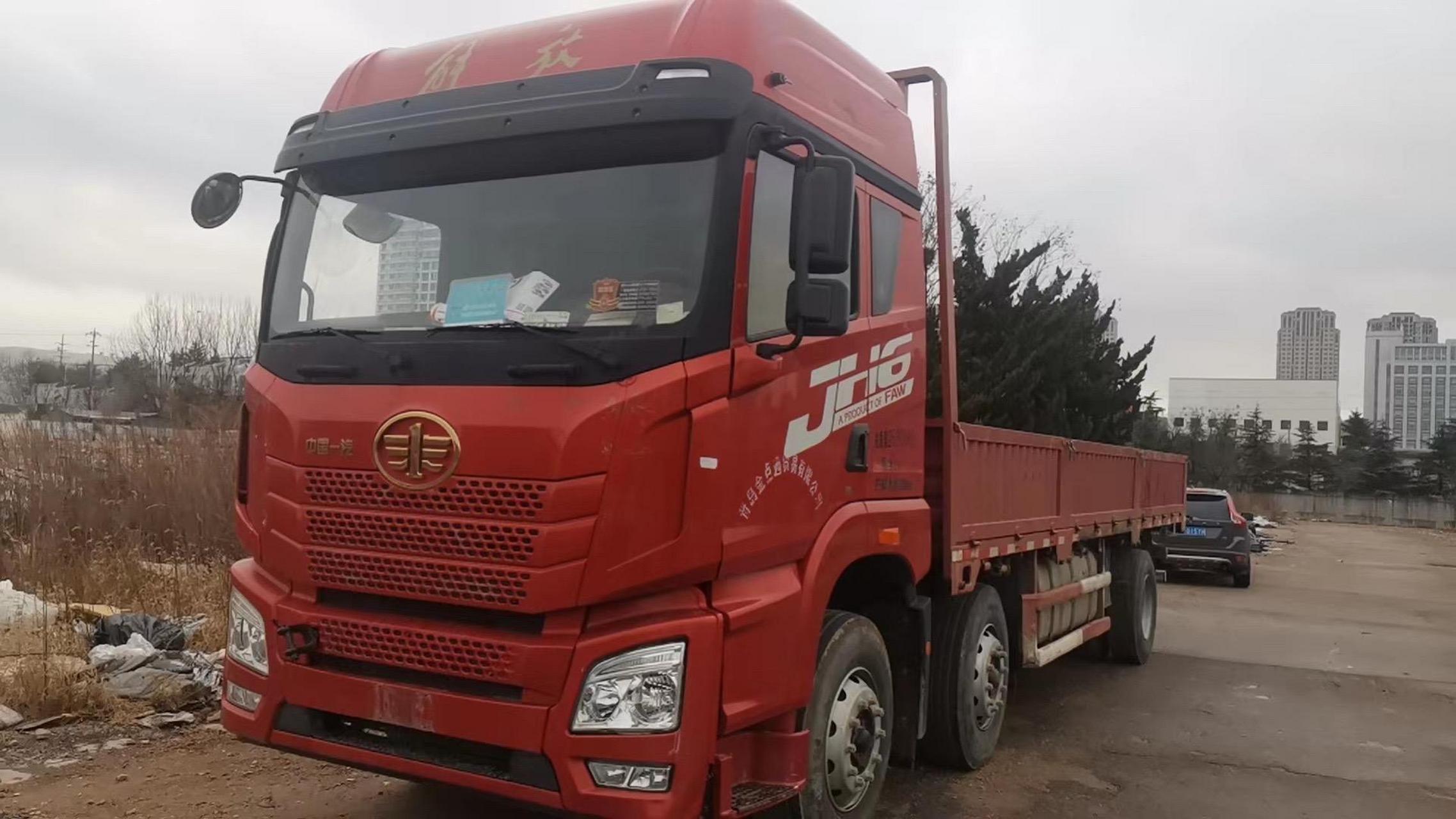 周三到家极品车况7米7平板车,21年1月上牌6缸发动机290锡柴,实表2万多