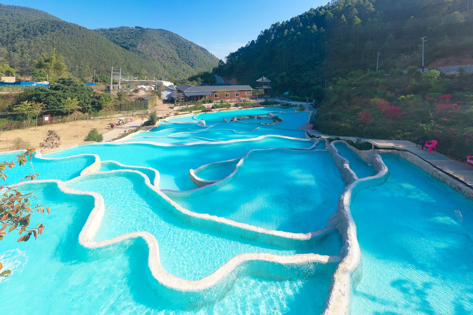 广西版棉花堡温泉 十万大山布透温泉 7715广西版"棉花堡"网红温泉