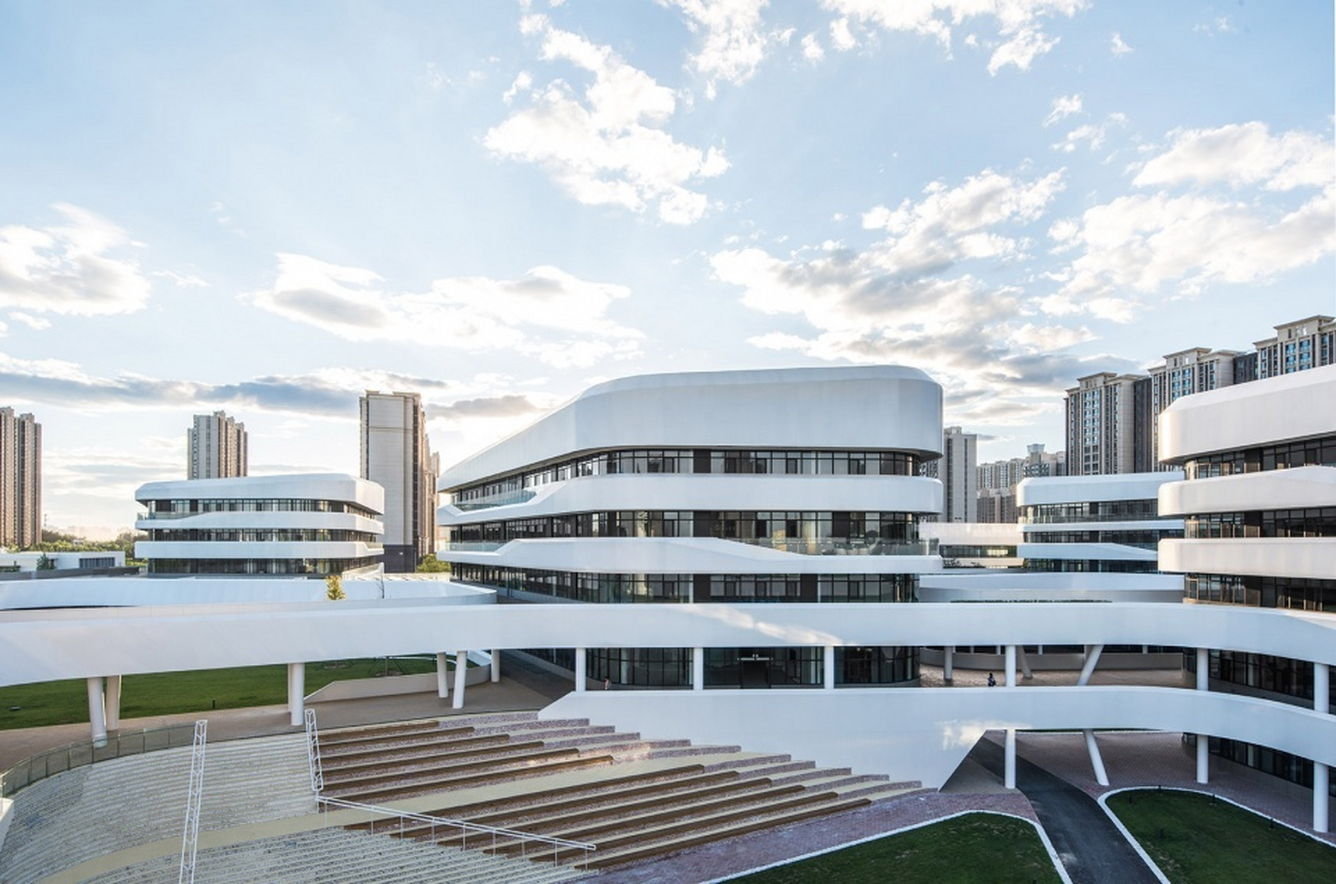 清华大学附属中学广华学校 清华大学附属中学广华学校 / 北京市建筑