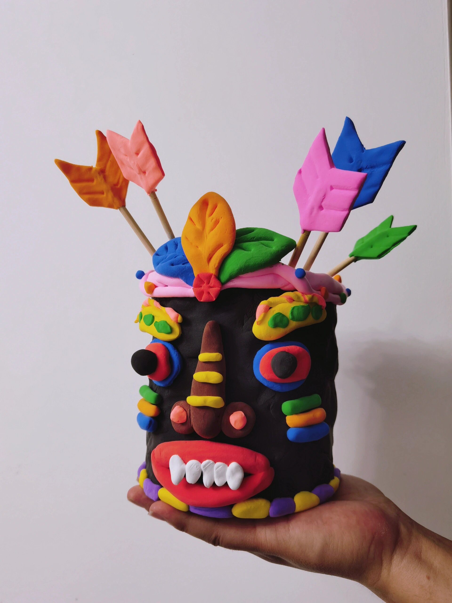幼儿园手工,奶粉罐改造投壶和箭 又是卷卷卷的一天,还没到 就开始演练