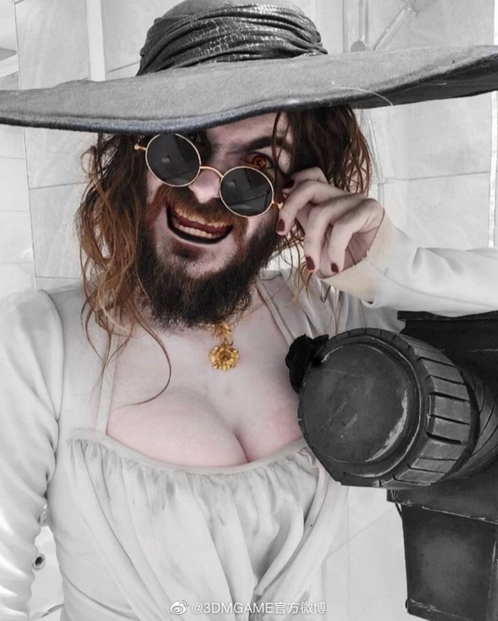 将武举人海森伯格与蒂米特雷斯库夫人作为融合素材,召唤