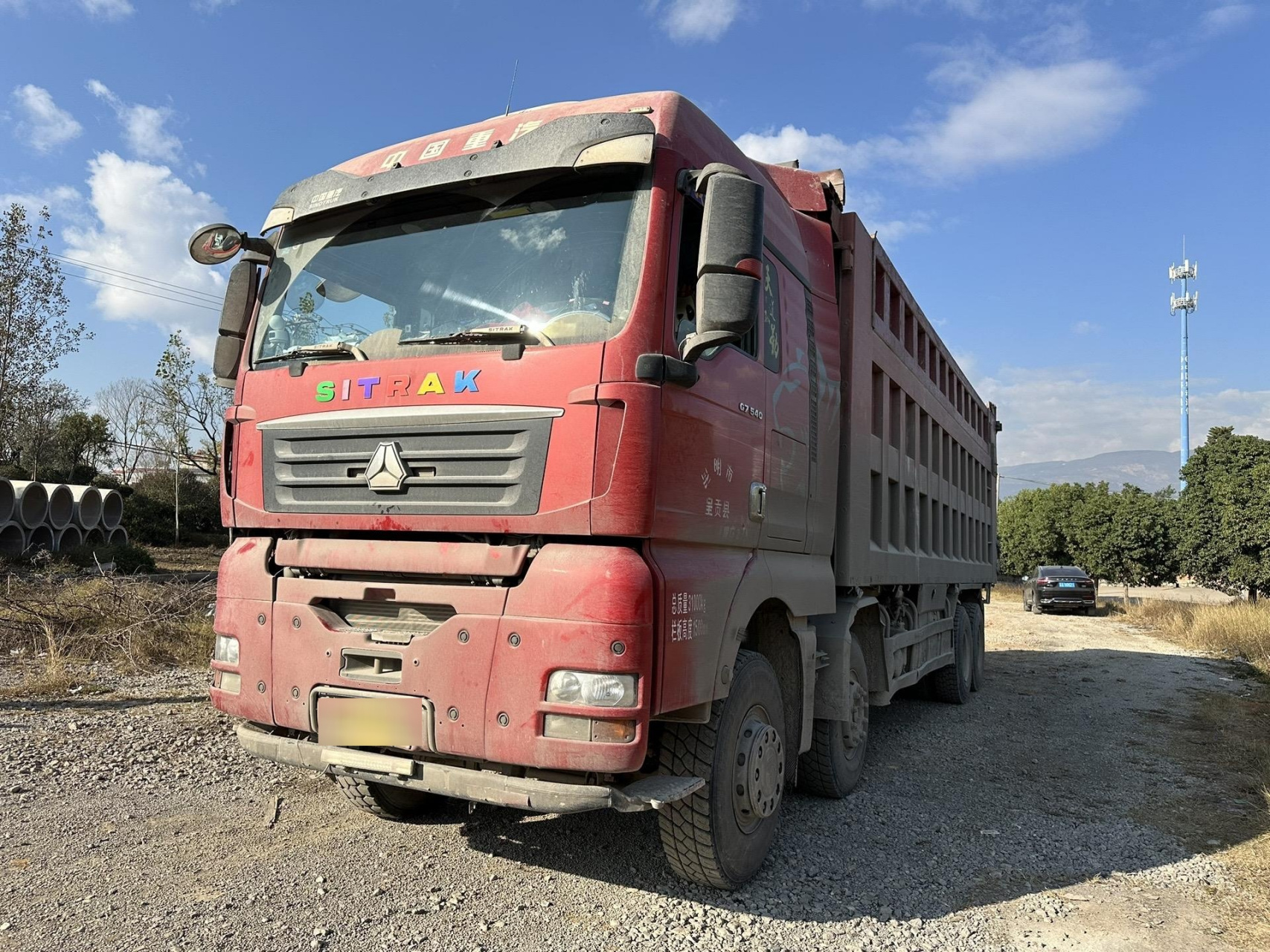 8米,3年半,昆明个人户,车况板扎,支持过户分期,喜欢的建水看车.