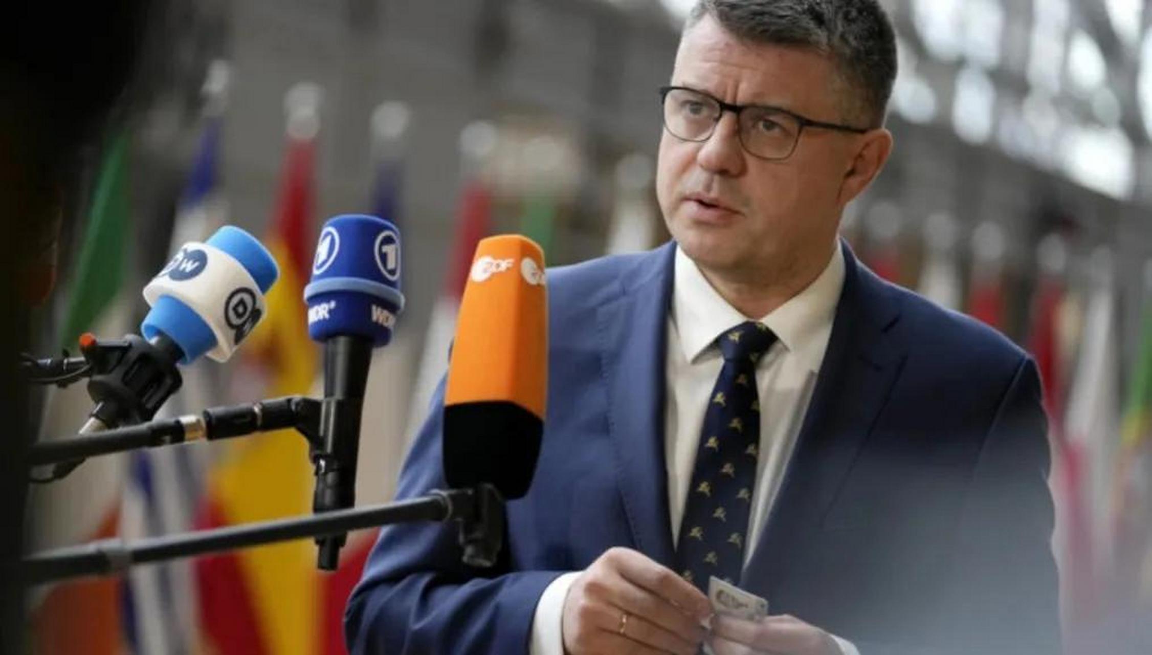 爱沙尼亚外交部长雷因萨鲁(urmas reinsalu)本周在接受《基辅独立报》