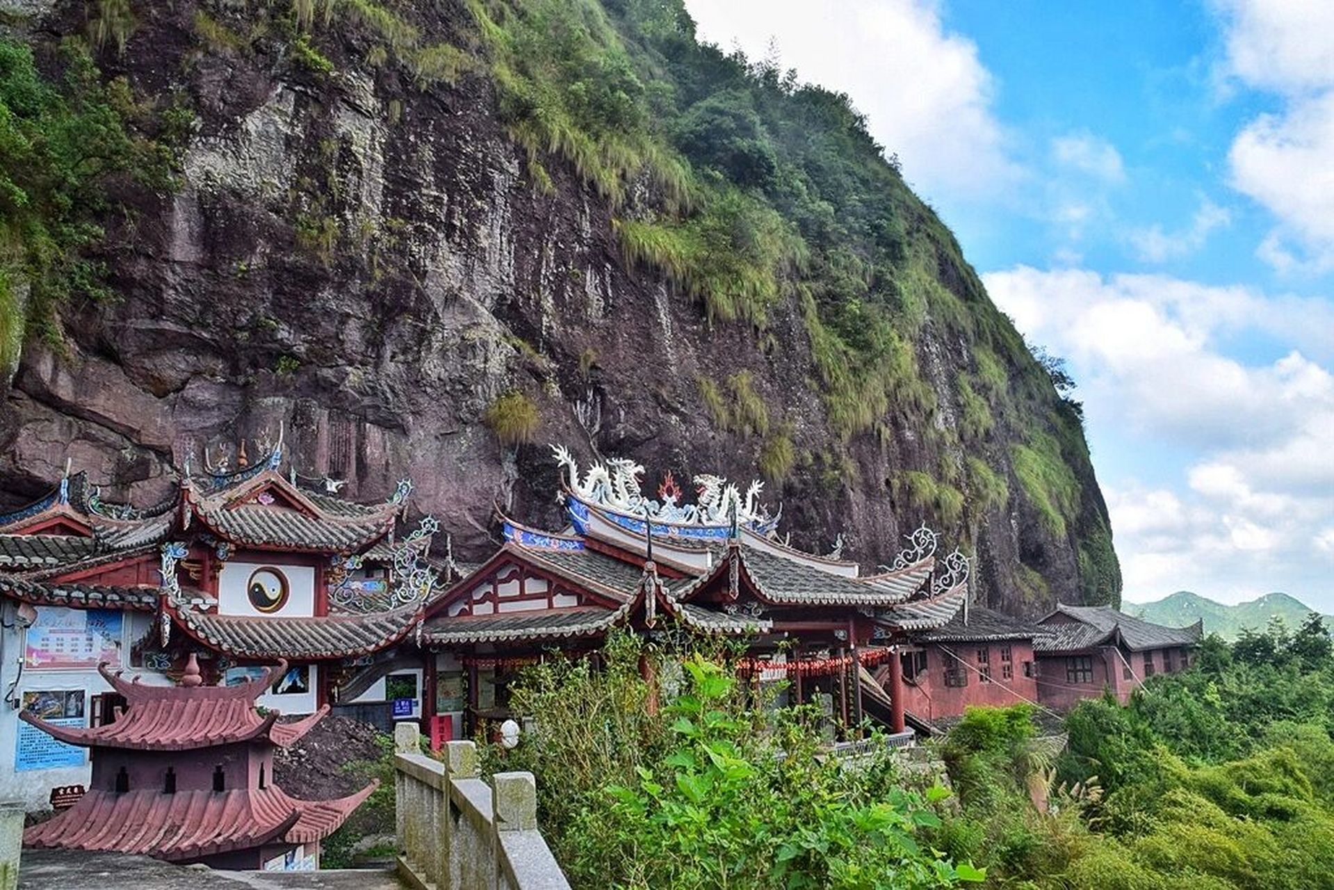 男观音造像——福州永泰名山室  名山室在福州市永泰县大洋镇旗杆村的