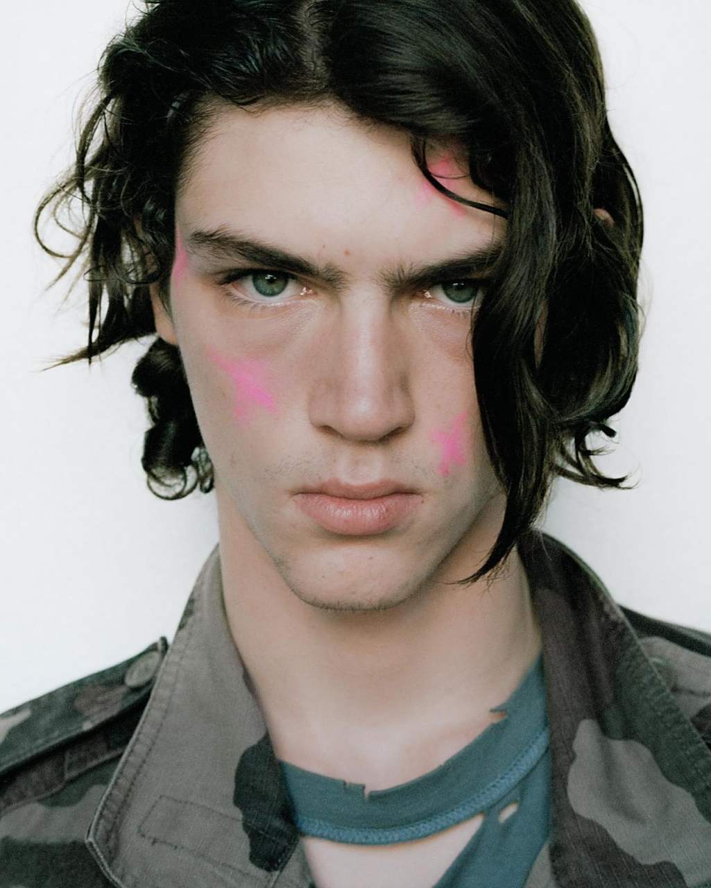 最近,乌克兰时尚男模特 kirill romanenko