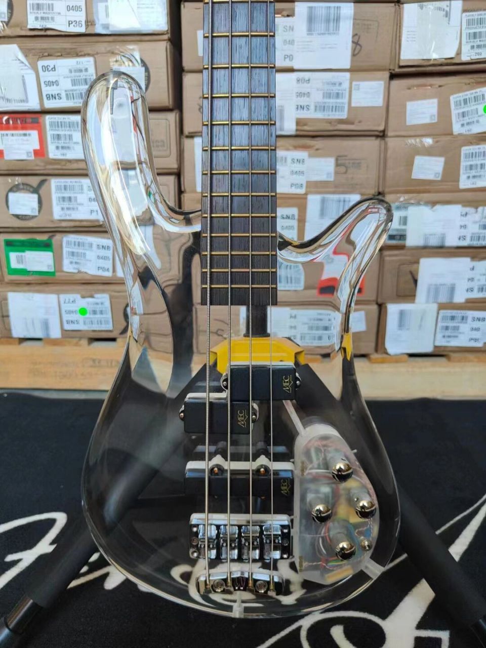 全球独一支 握威透明贝斯 warwick custom shop streamer lx4 bass