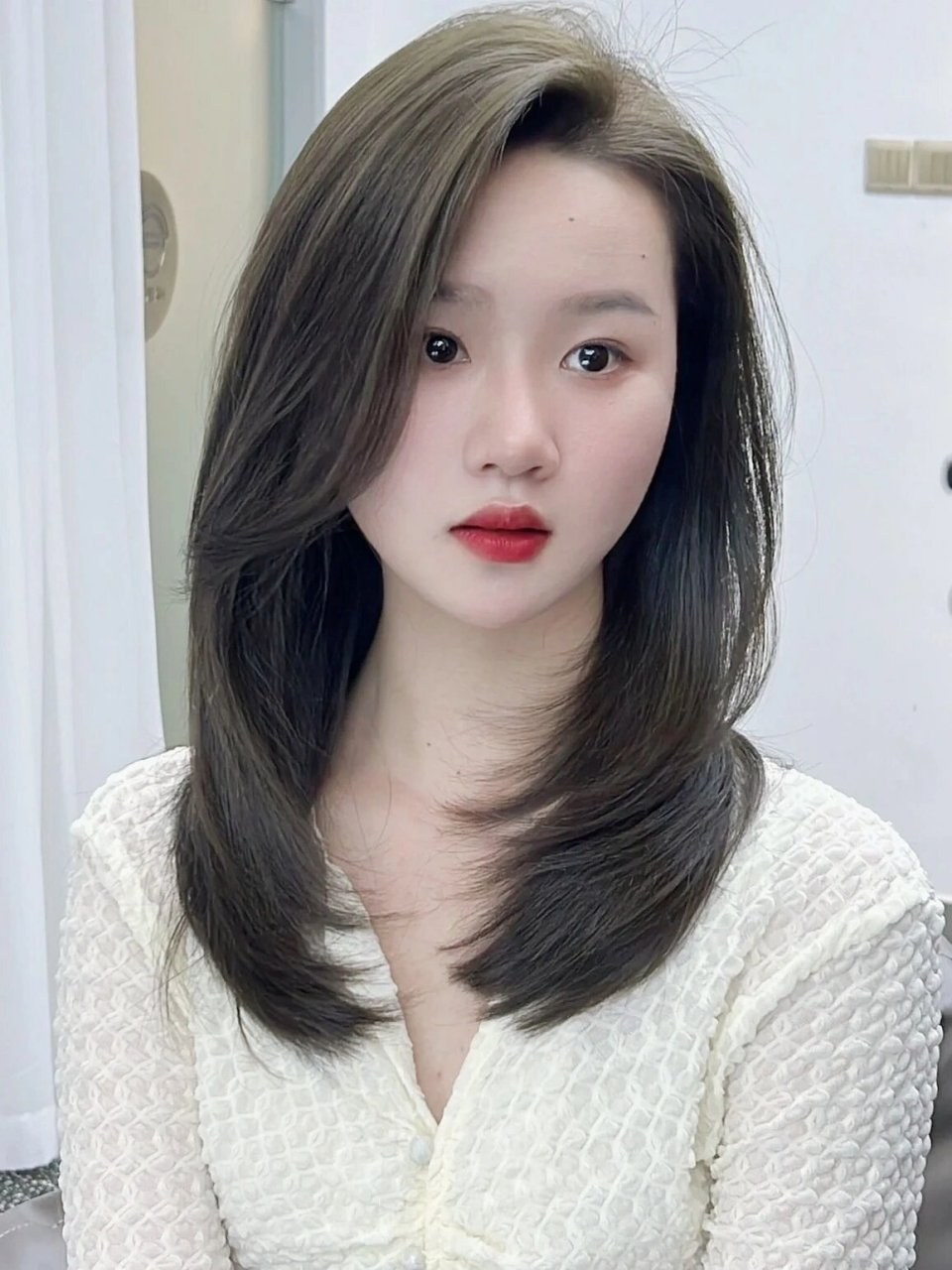 闷青冷棕色 北京今年超流行不用漂褪色也好看冷棕闷青发色 最近新换了