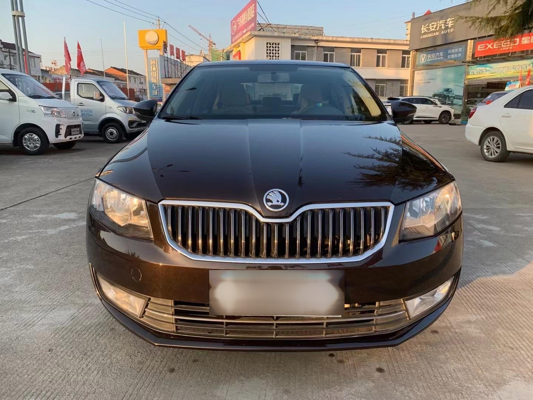 新到2015款2015年7月上牌斯科达明锐,大众同款ea111发动机1.