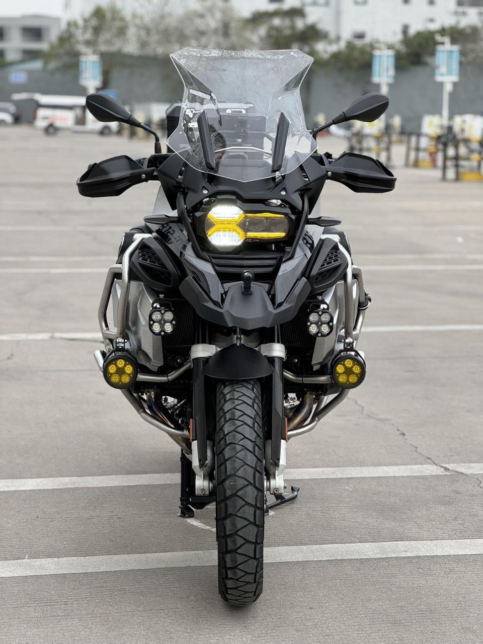 23年宝马r1250gs adv探险版.顶配三黑,低悬坐高830