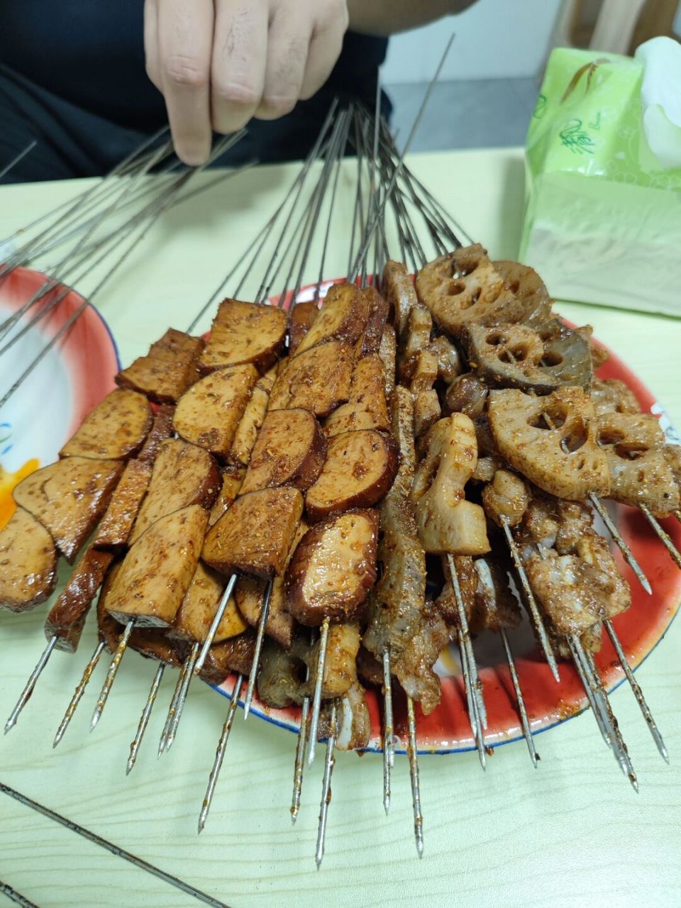 店名95:小胡子烧烤(苗栗路店) 地理位置7715 :小胡子烧烤(苗栗