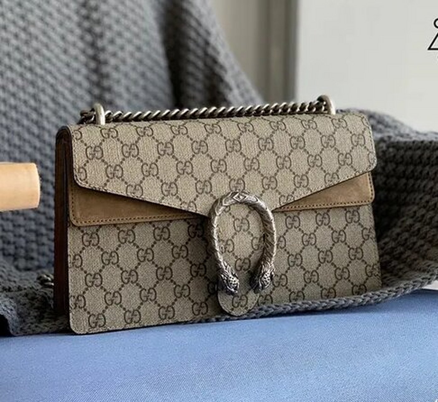 带你看看当今流行的十个款式古驰 包包: 1