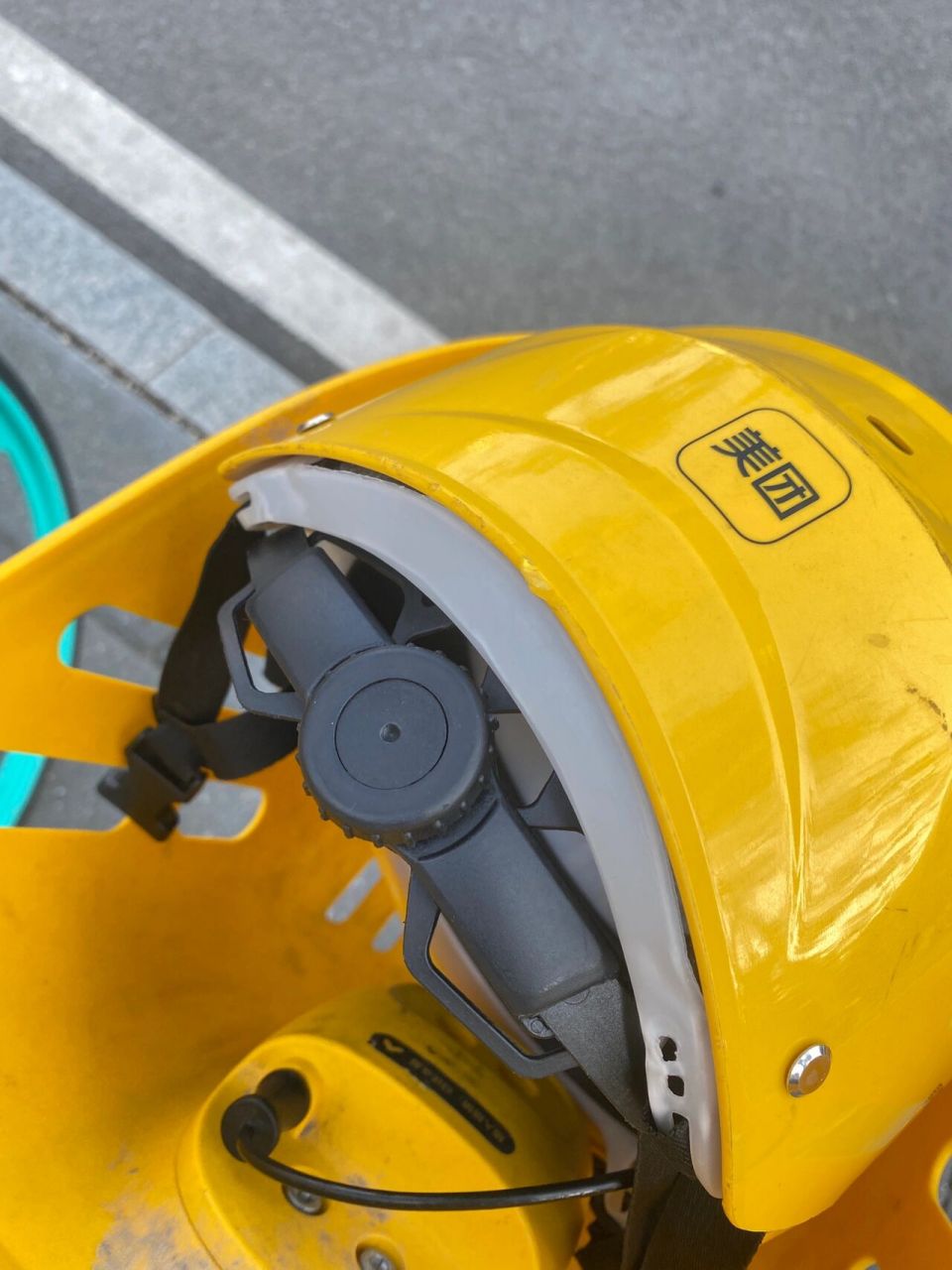 厦门美团共享电动车头盔问题攻略!