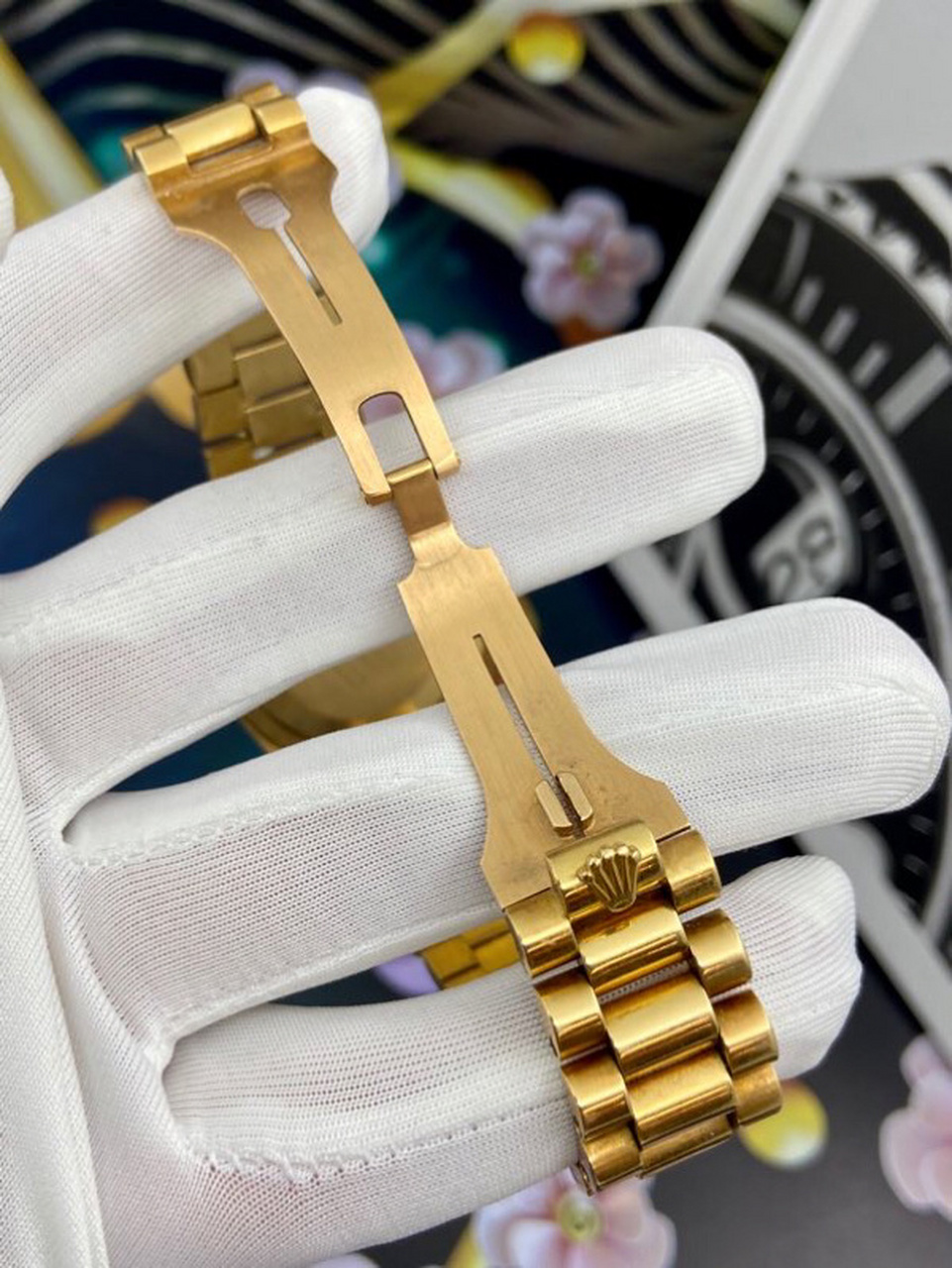 劳力士日历18238 完美升级 9215劳力士日历18238 完美升级 后钻