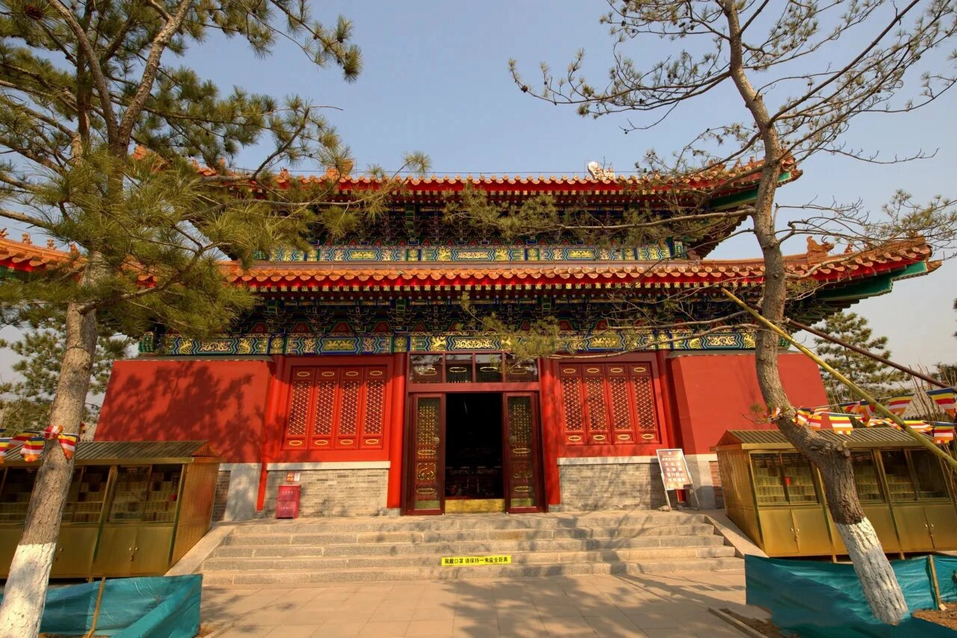 盘山文殊院是东五台山开山1500年来,第一座本尊菩萨——文殊菩萨寺院