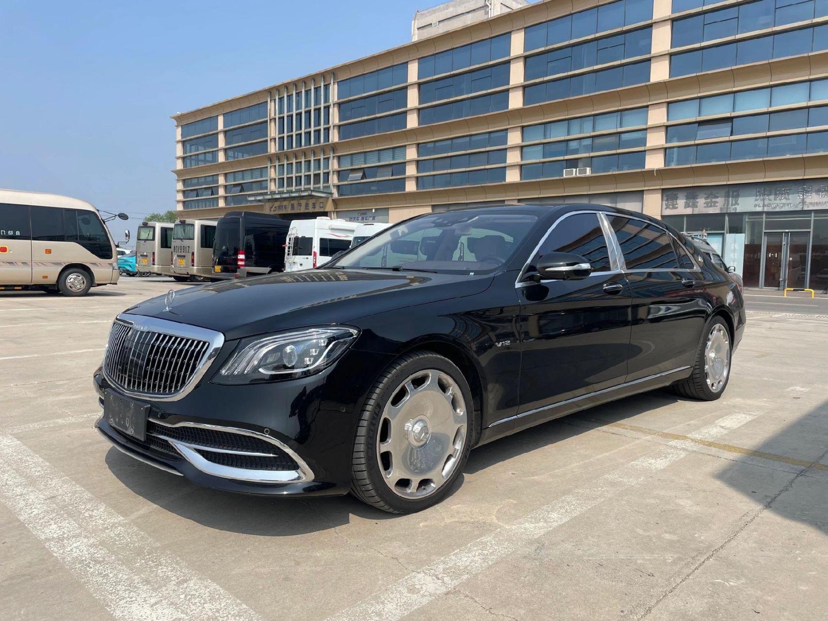 刚刚拿下20年奔驰迈巴赫s680,新车指导价283.