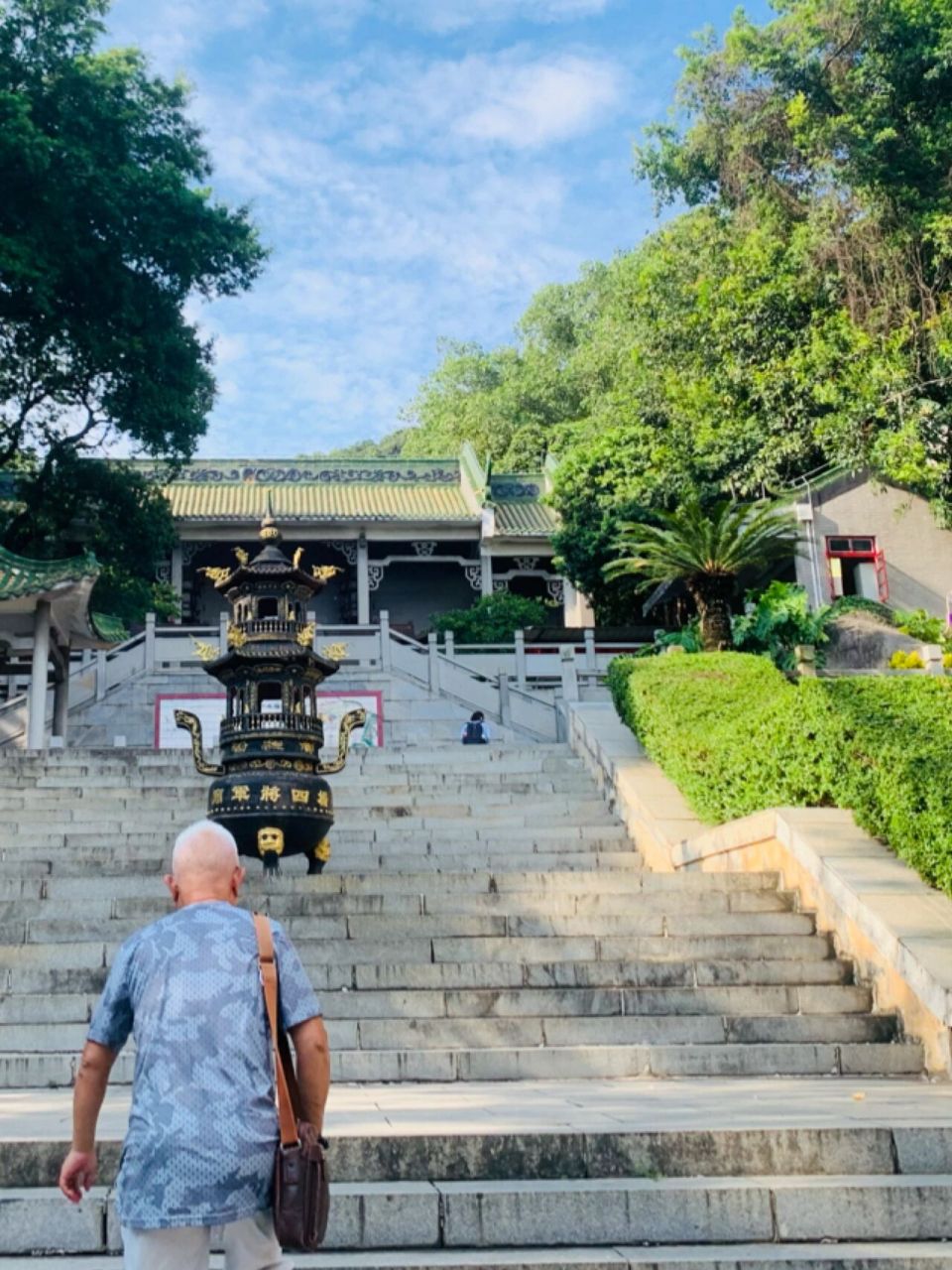 杨四将军庙 广州黄埔丹水坑旅游风景区 杨四将军庙 位于广州黄埔区丹