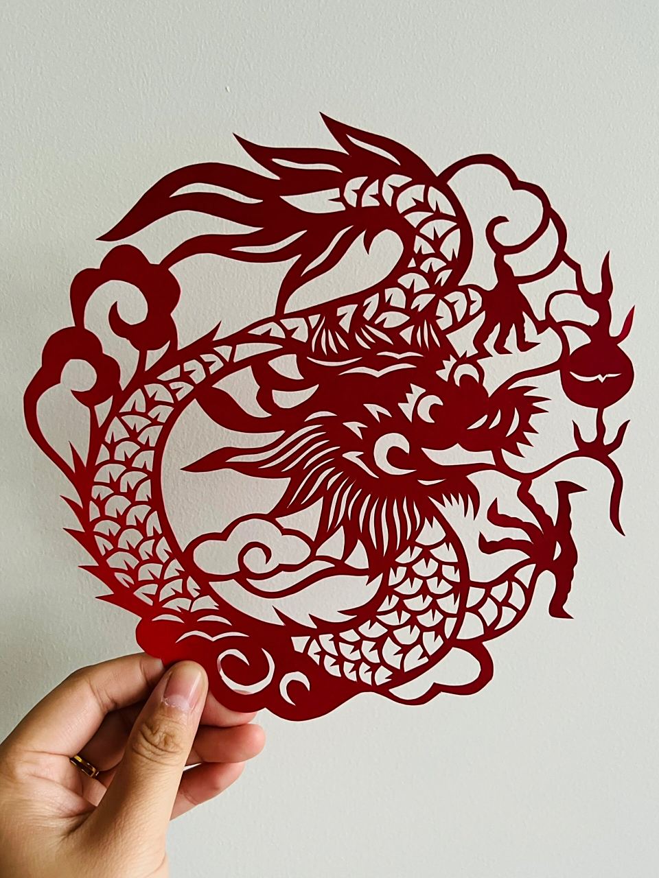 龙年剪纸94(一)  今年行动比较早呀 因为龙特别复杂 也比较难刻