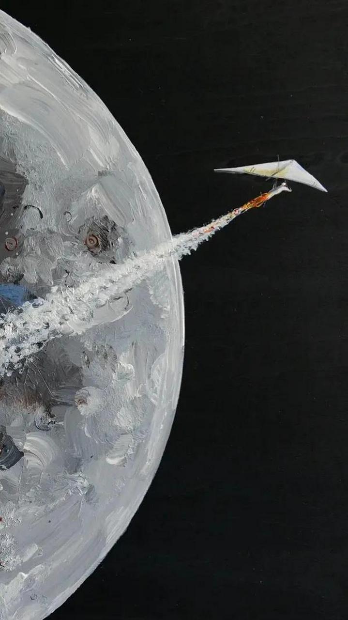 "我需要一块二向箔,清理用." 歌者对长老说. "给.