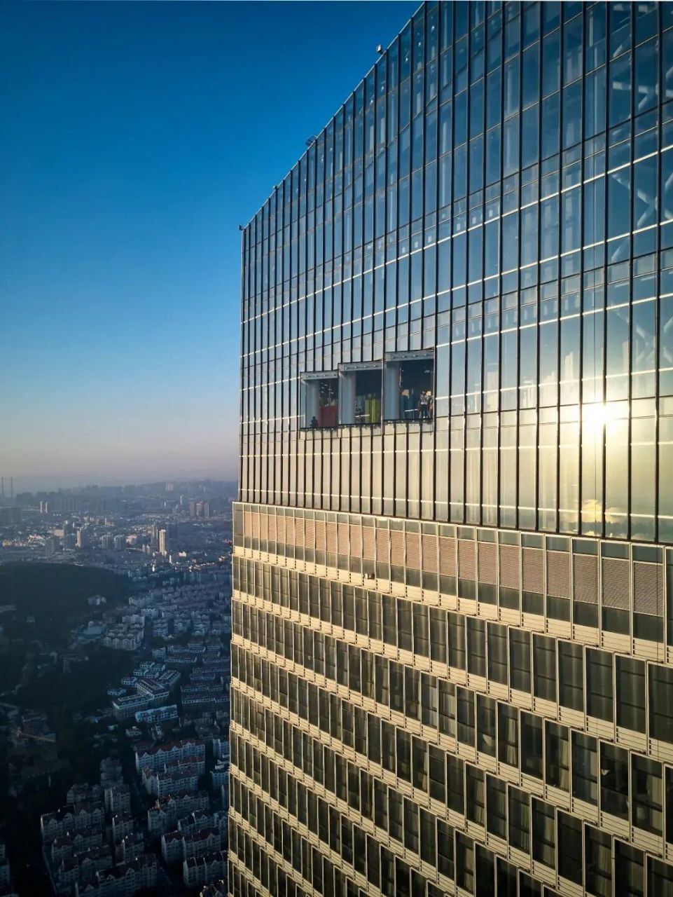 建筑设计 | 青岛海天中心 87在青岛海边,一座高耸入云的摩天大楼