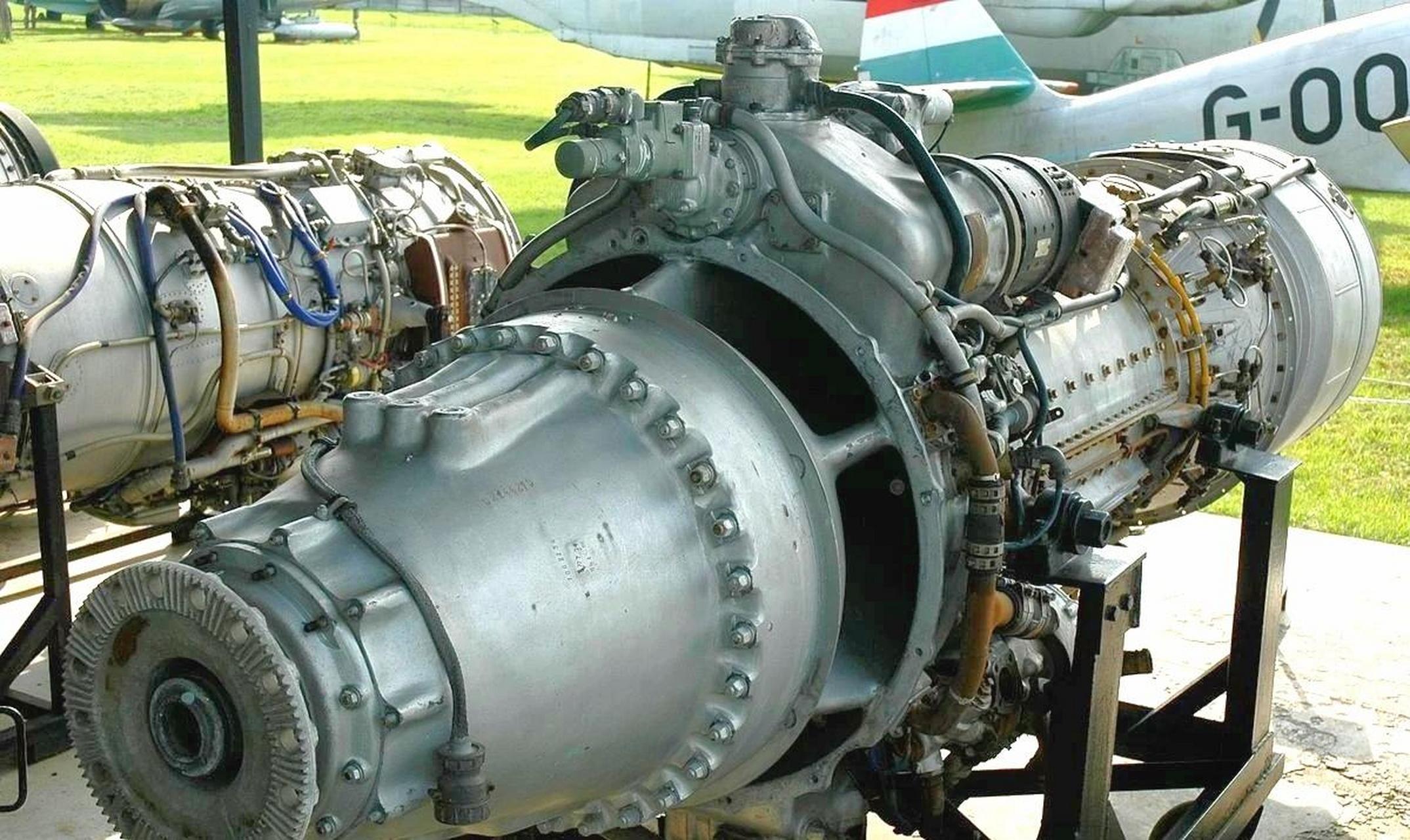 ai-20d涡桨发动机大修后状态.