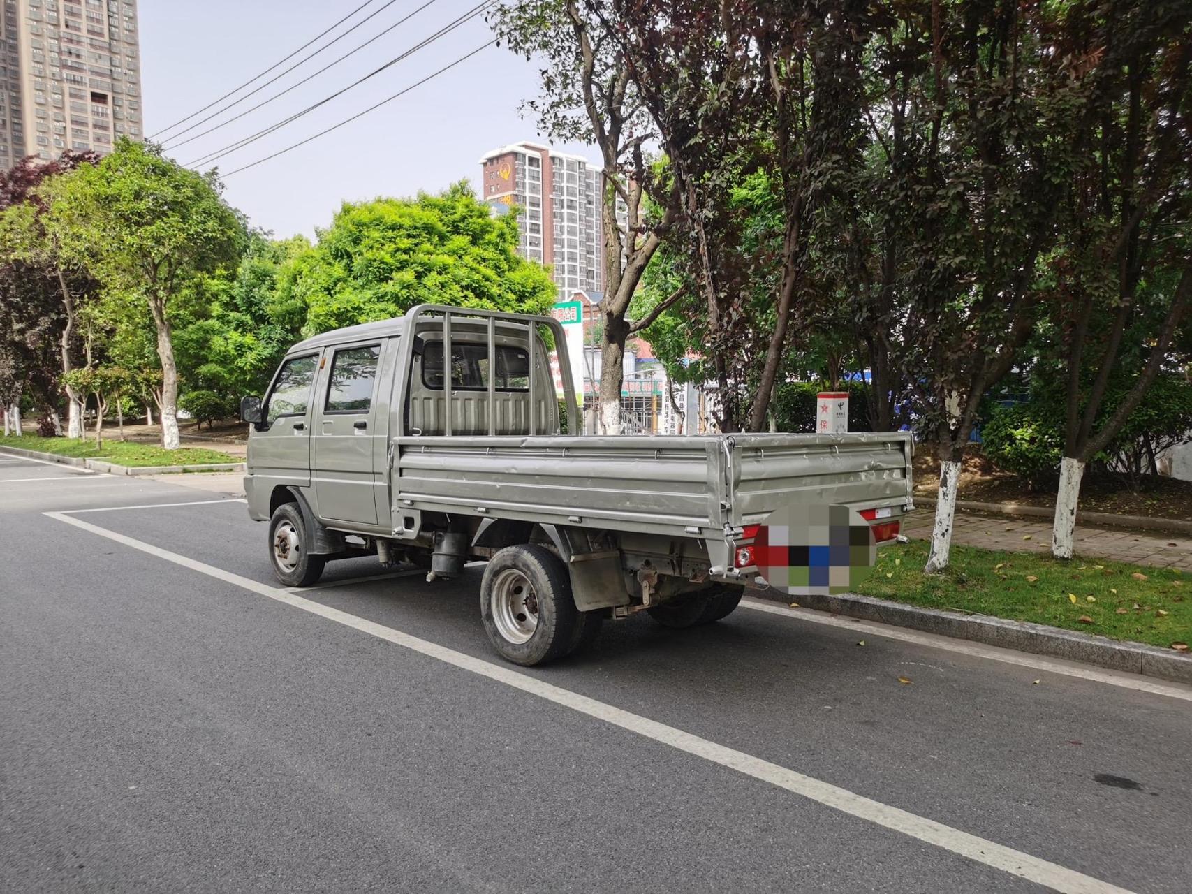 2017年柴油小货车后双轮,价格不高,一个多豆豆