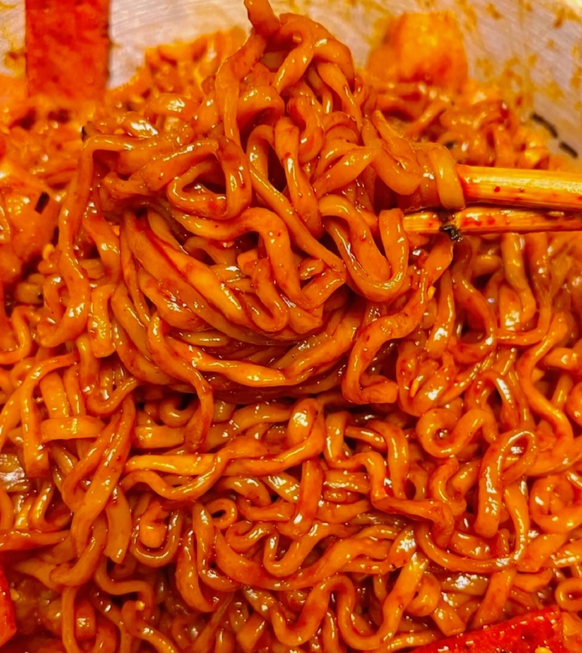 全网都在回购的火鸡面,一到深夜就想分享给大家!