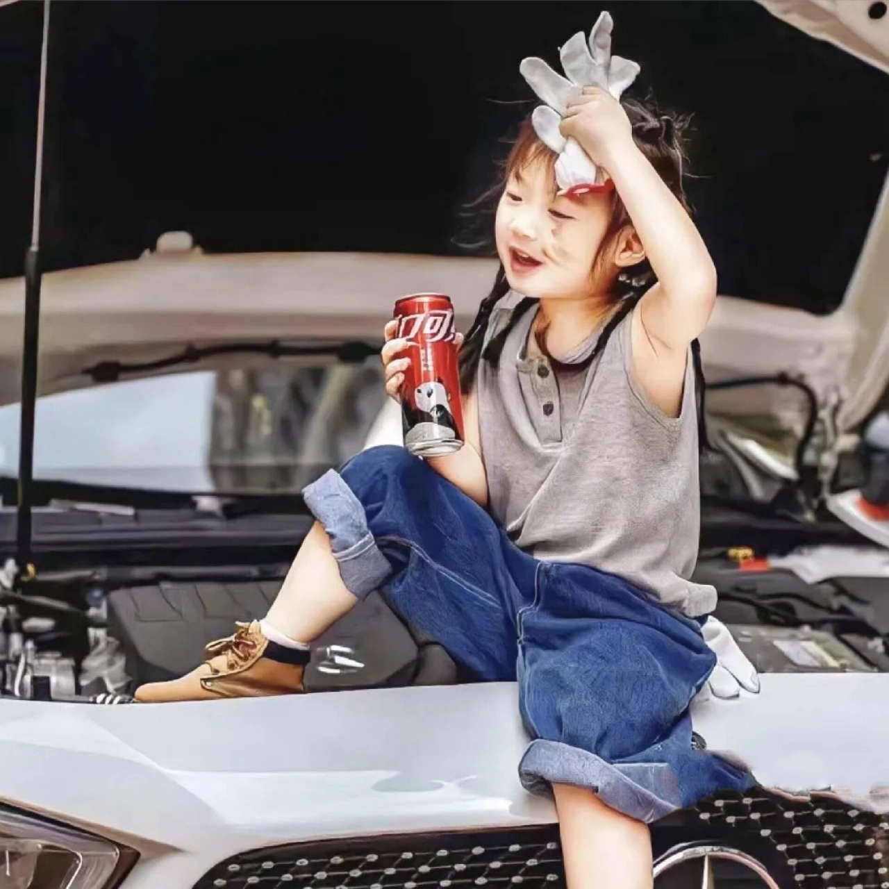 搬砖情侣头像 一组超喜欢的搬砖萌娃的情侣头像,可可爱爱的小孩子呆萌