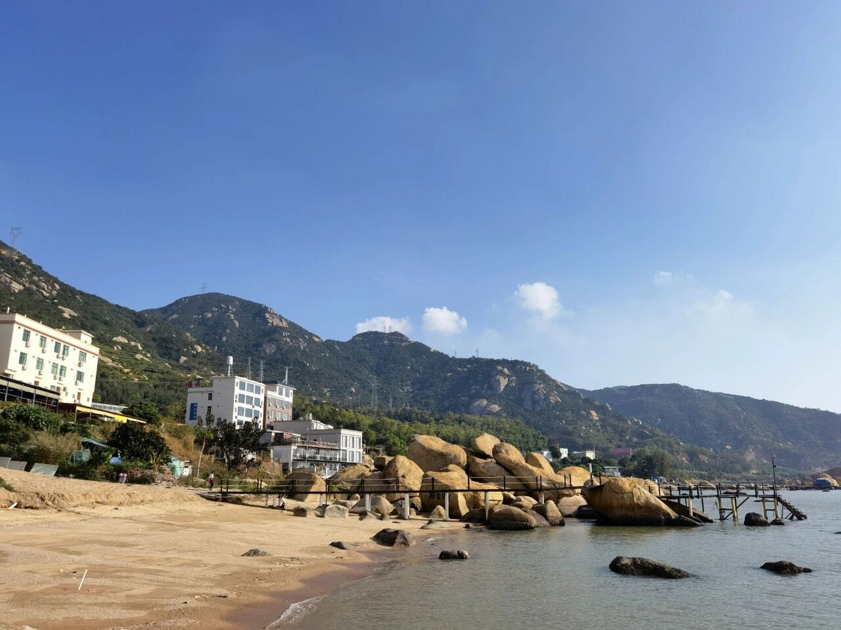 台山市赤溪镇铜鼓的海边游玩 其实广东的台山市有很多镇都是靠海的