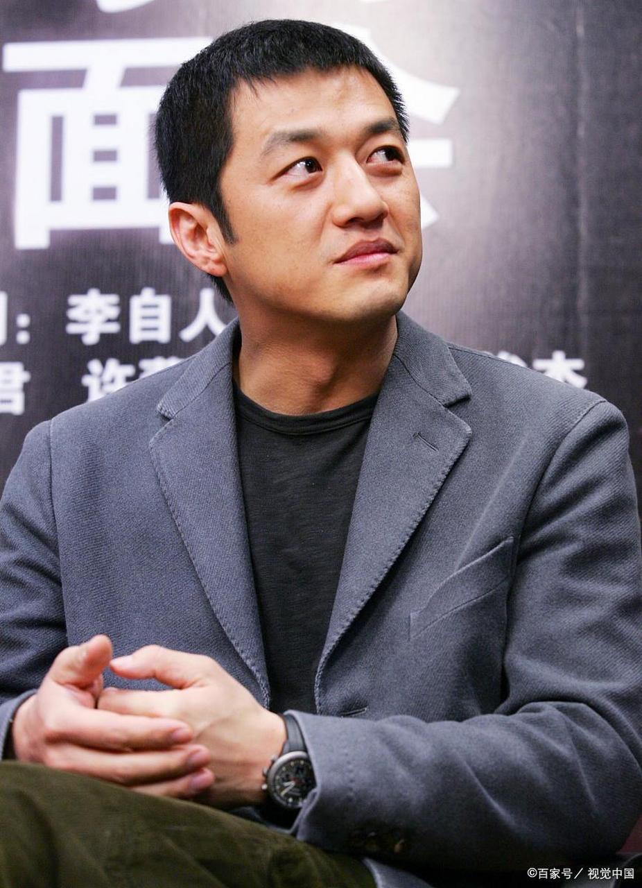 据报道,李亚鹏回应表示,他目前面临的困难远不止这四