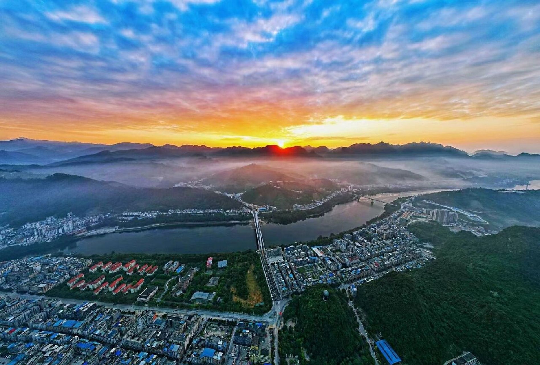 广西天峨县城风景图片图片