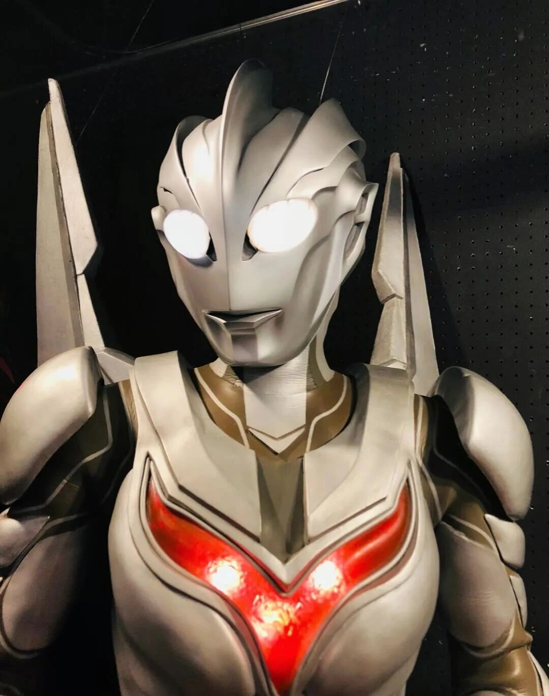 神秘四奥-诺亚 诺亚·奥特曼,传说级的奥特战士,拥有着无限强大的力量