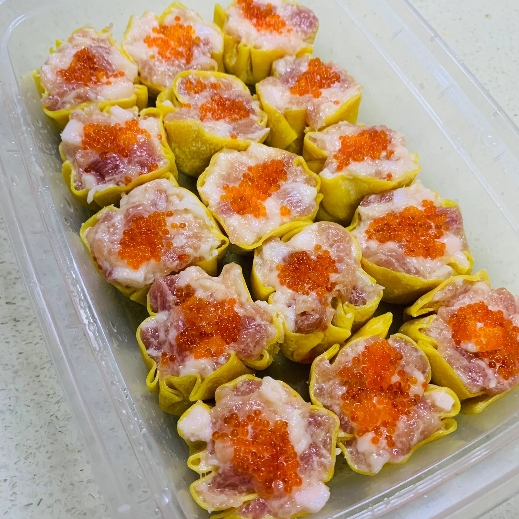 和肥肉丁) 干蒸皮 (呃～云吞皮其实也行) 盐 糖 蚝油 鸡汁 蚝油 胡椒