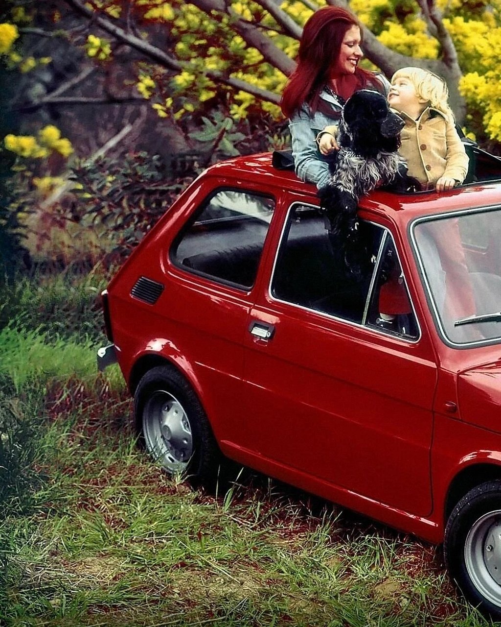 80年代中国的大街上都是菲亚特126p的出租车