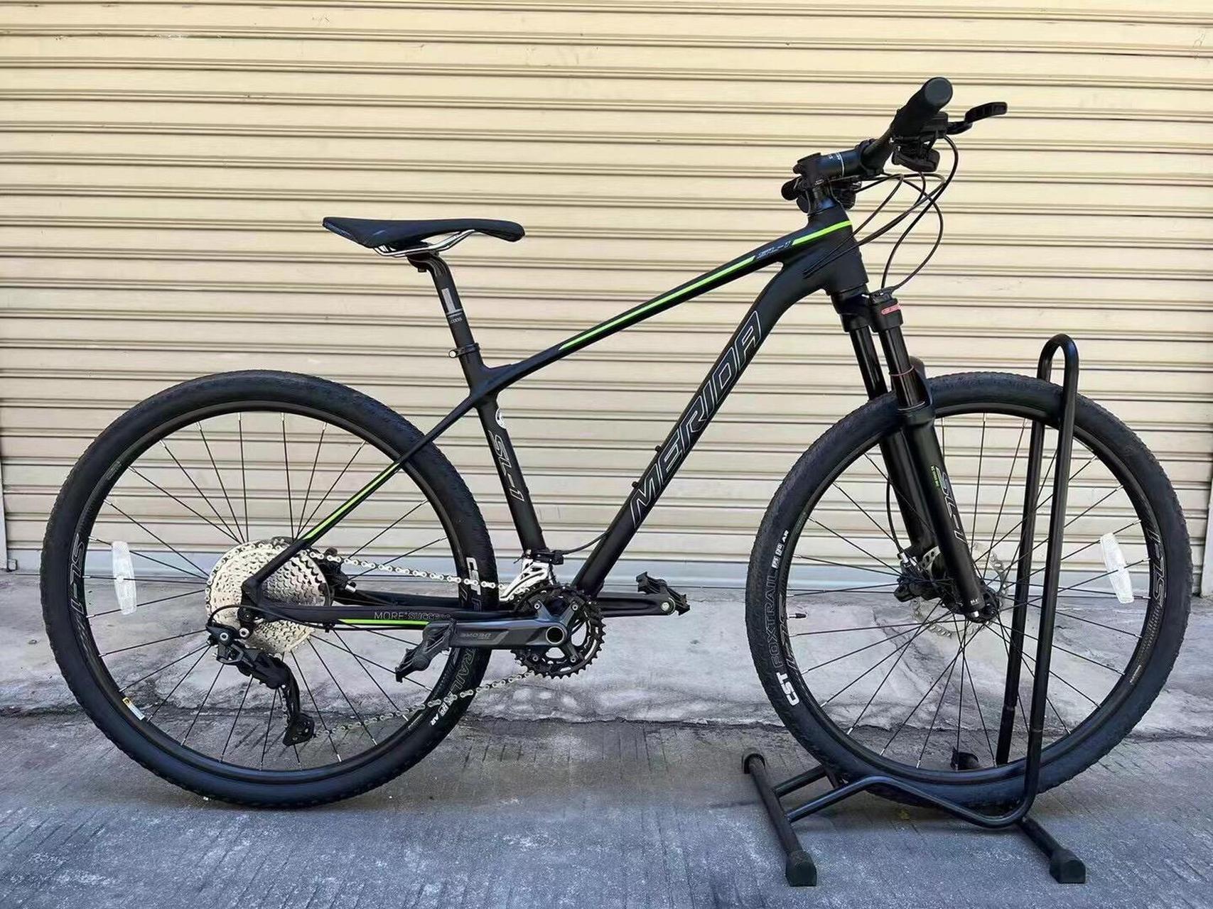 美利达挑战者sl1,22速油碟,中空牙盘,线控锁死,气压前叉,车架17轮径