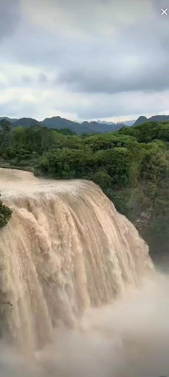《黄果树瀑布发大水》这是一个你不想错过的视频,快来看看吧!