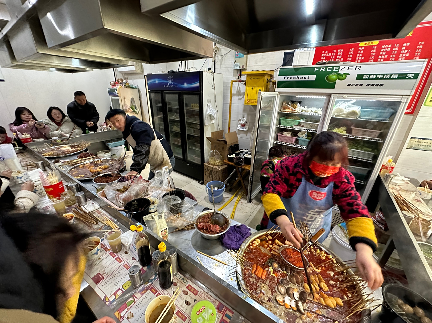 荆州美食日记|女人街杨姐麻辣烫 朋友们朋友们新年好