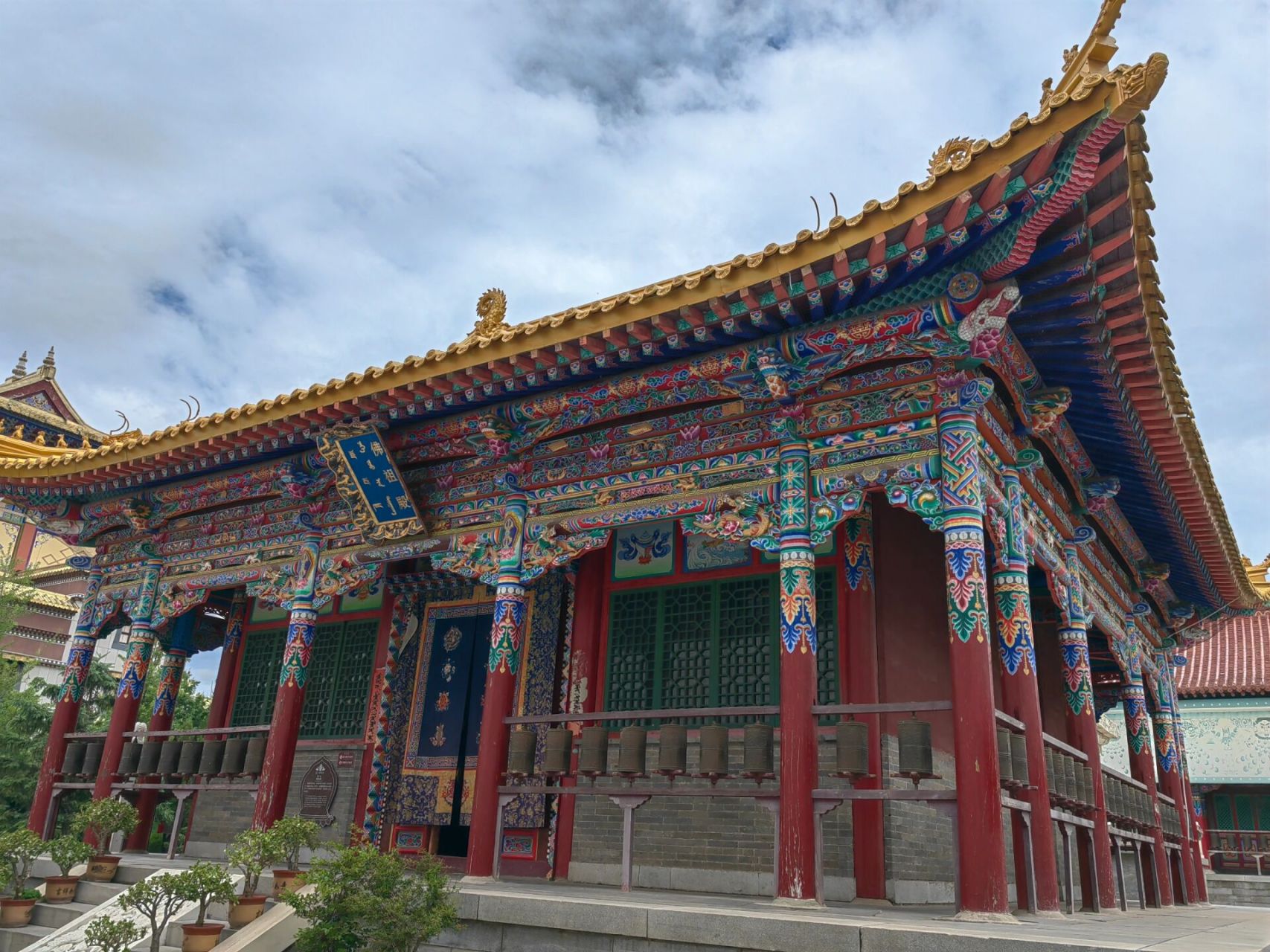 阜新市瑞应寺,攻略  阜新市周边 出行:高铁08可直达阜新站 市内出行