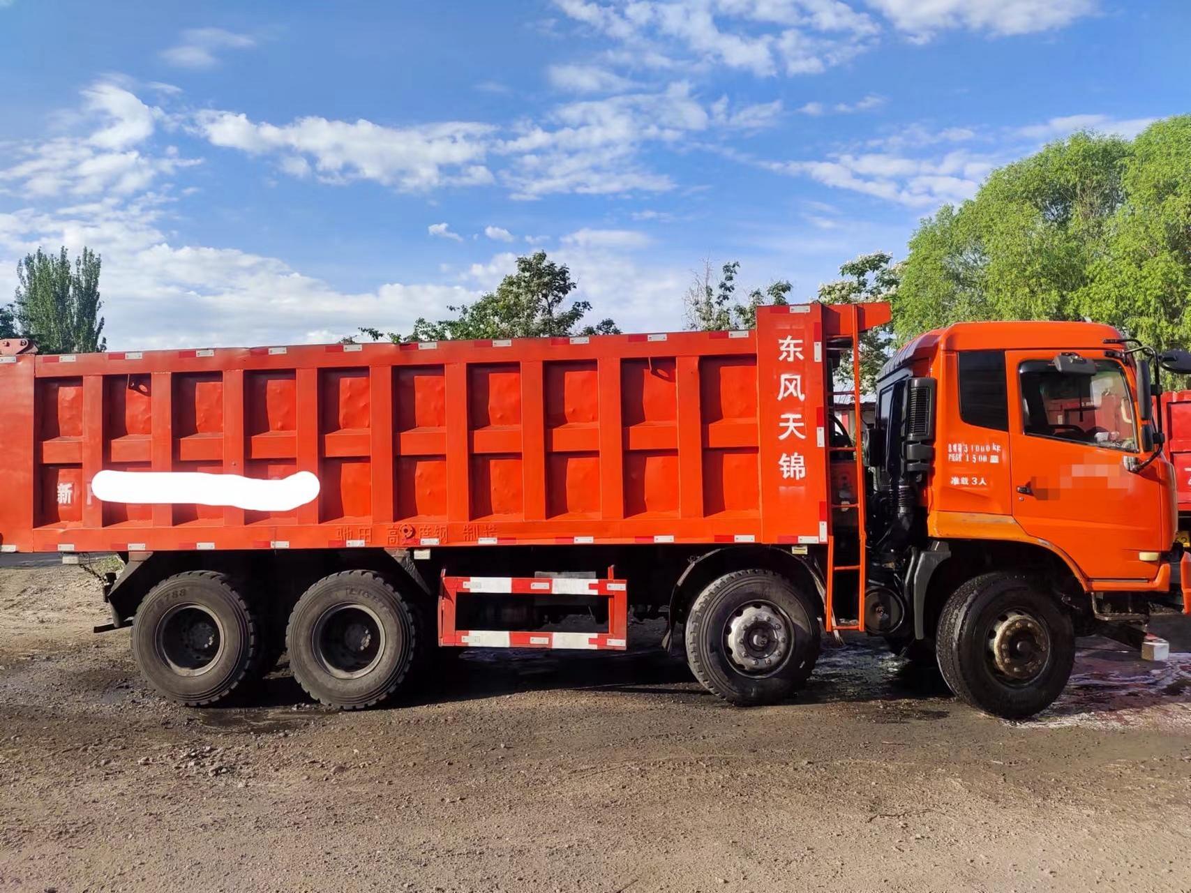 2017年7月国五东风天锦前四后八,伊犁户,保险24年,年底,1000挂靠费