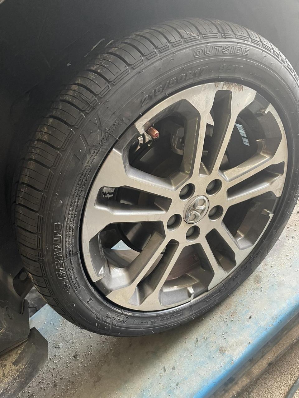 飞跃轮胎 龙腾 supremacy 215/50r17 95v xl(tuv避震认证) feiyue "tu