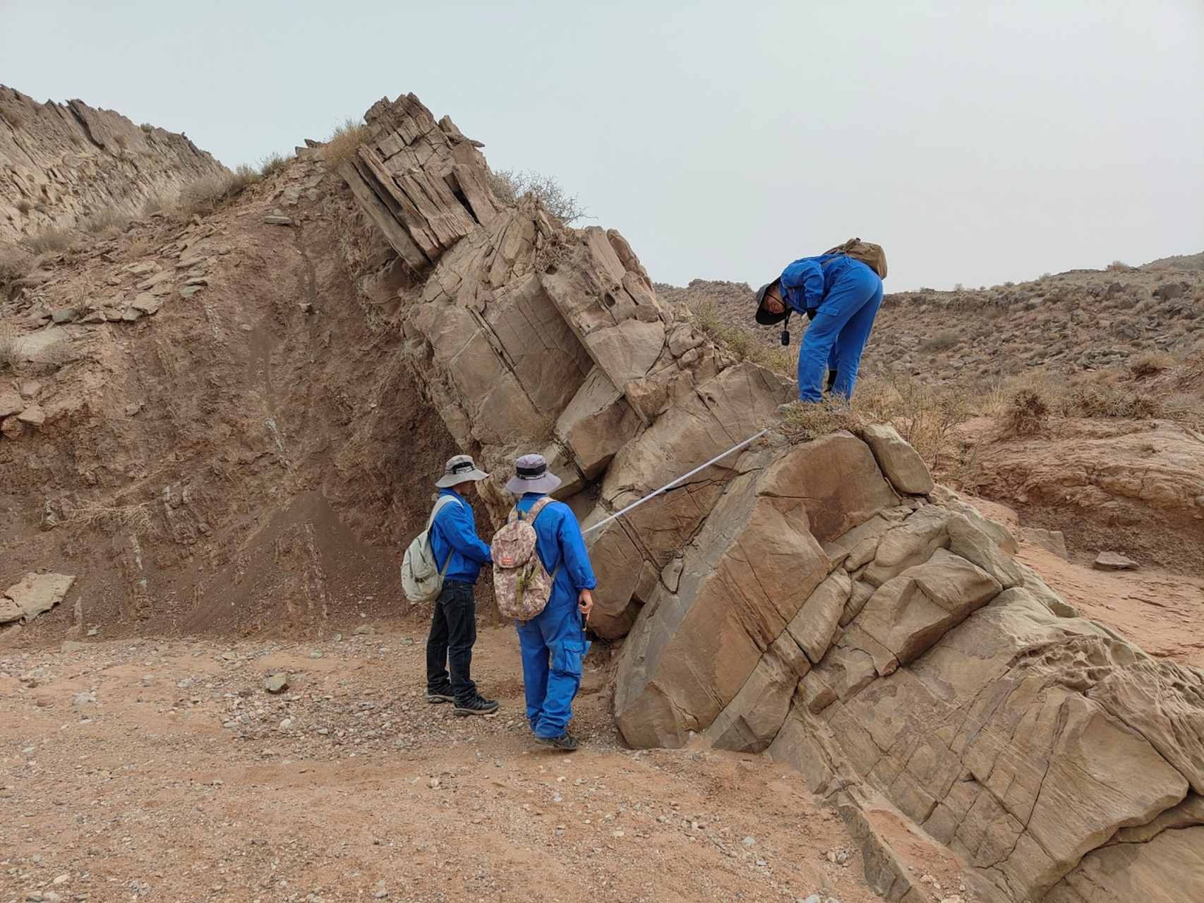 【野外地质调查,启动!