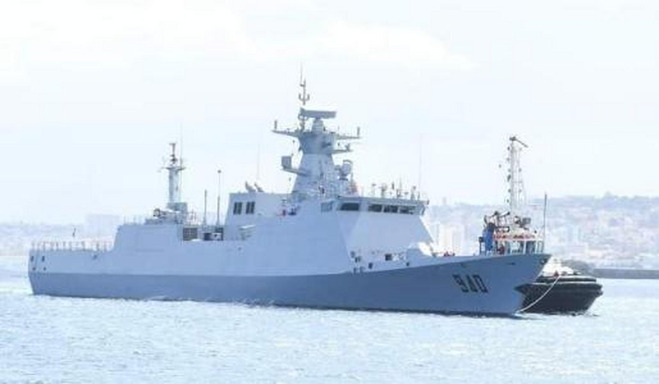 当地时间4月7日,阿尔及利亚从我国采购的f15a型护卫舰"穆塔萨迪"号在