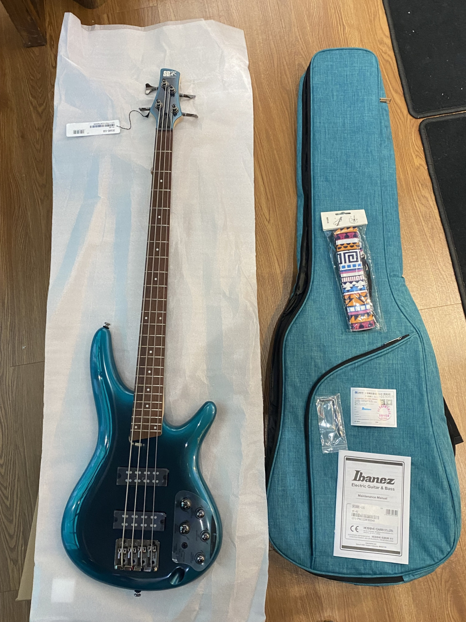 ibanez sr300天蓝光环渐变90奇妙贝斯手01