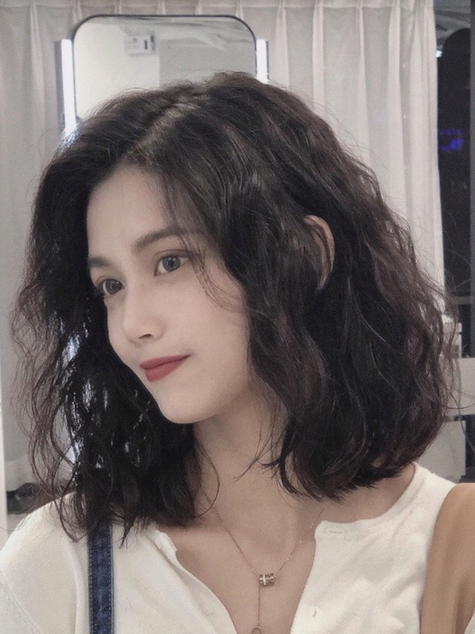 9999推荐一款女生短发蛋卷头烫发～ 它不但可以修饰脸型